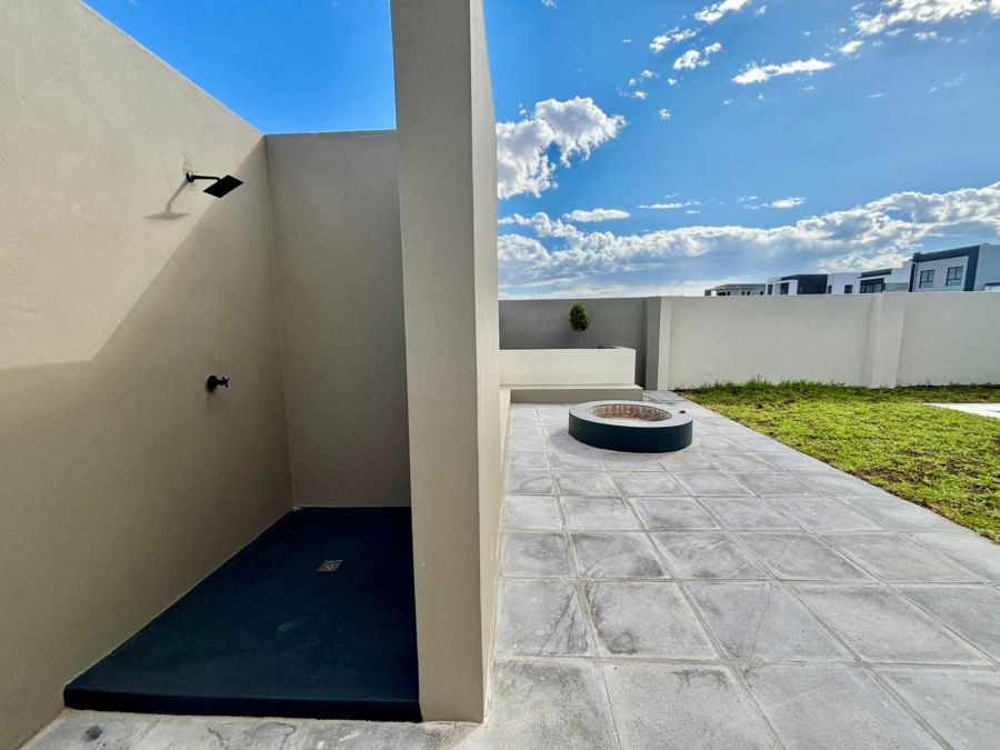 4 Bedroom Property for Sale in Sandown Western Cape